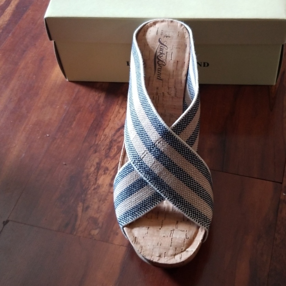 Shoes - Picture 2 of 3